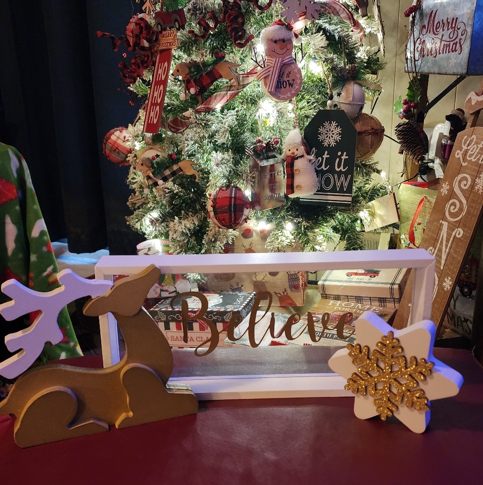 Christmas Set NWT